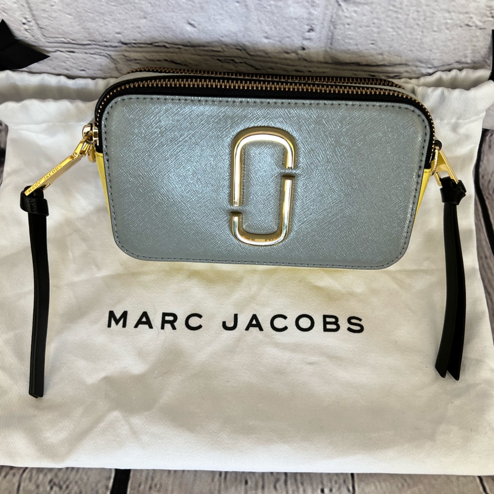 BNWT!  Marc Jacobs THE SNAPSHOT Crossbody Bag (New Rock Grey Multi) - Picture 4 of 11